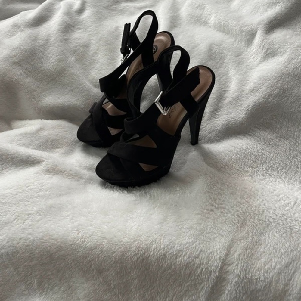 Elegant Black Strappy Heels